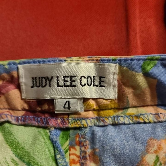 Judy lee Cole floral pants - Picture 2 of 3